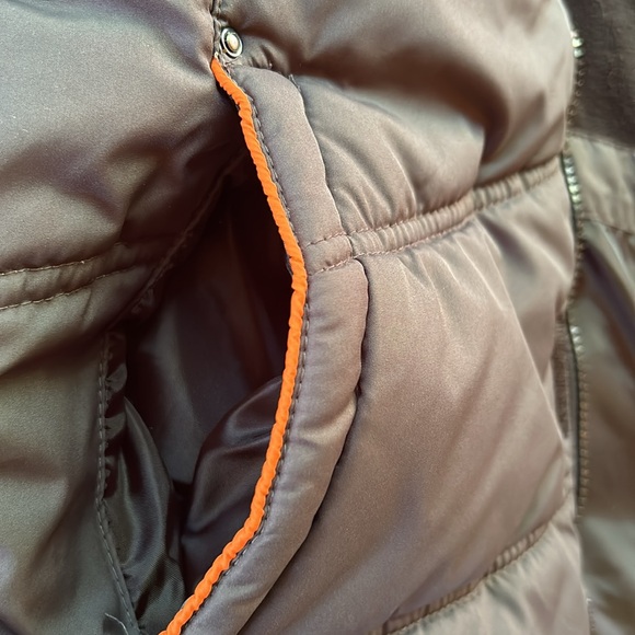 Rain Jacket like new. - Picture 8 of 8